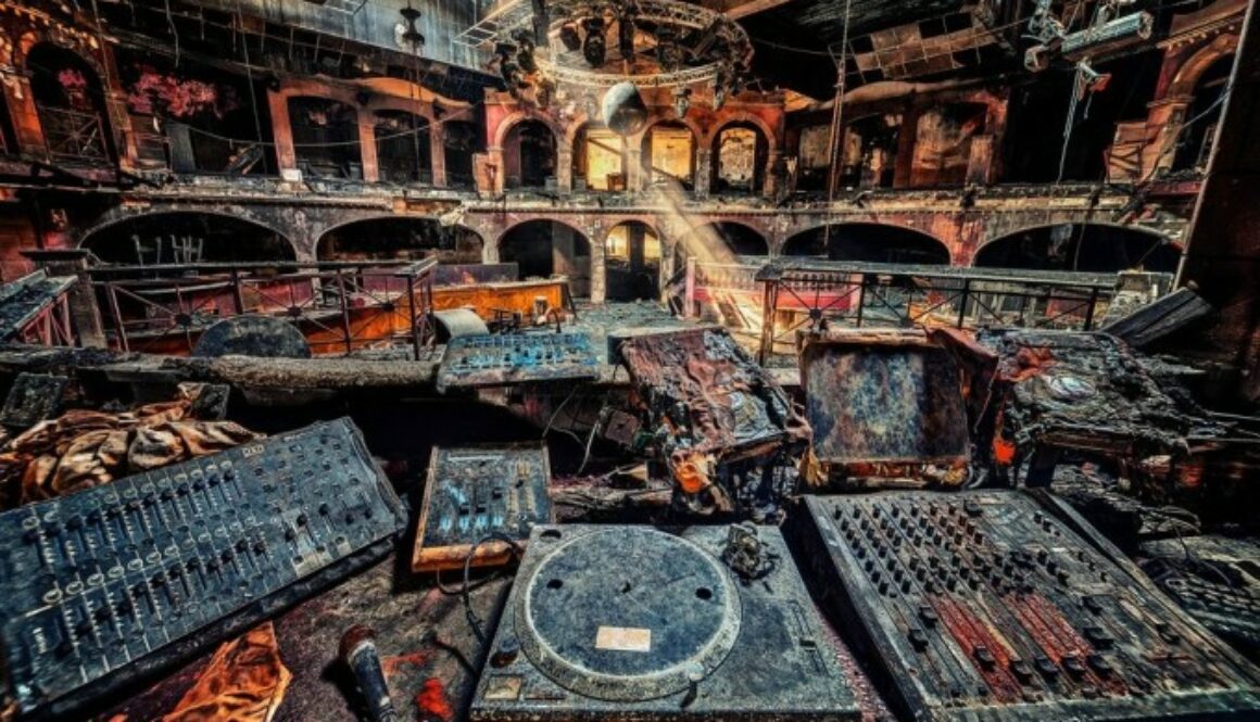 abandoned club